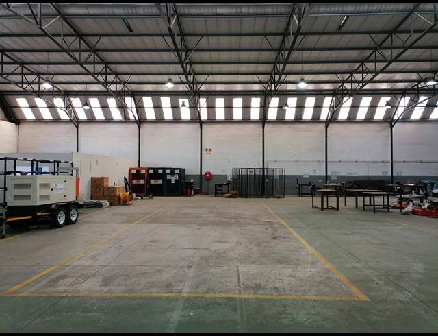 1,040M² WAREHOUSE TO LET IN KILLARNEY GARDENS