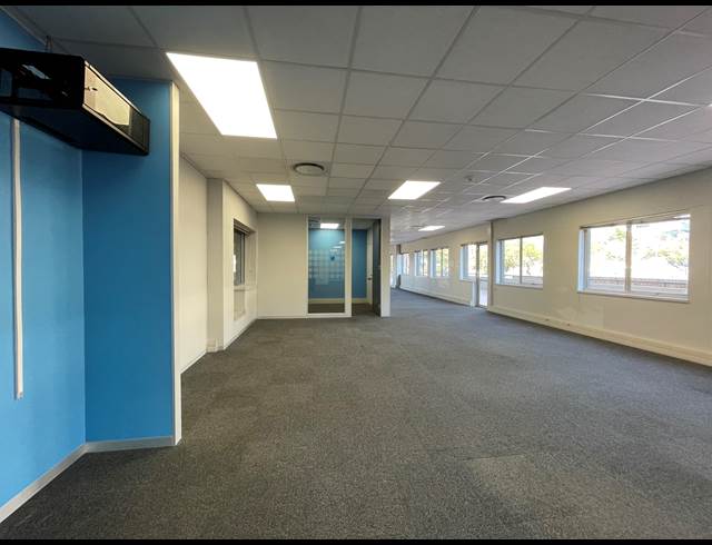 594M² OFFICE TO LET IN SANDTON CENTRAL