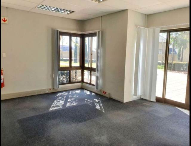 50M² OFFICE TO LET IN CLEARWATER ESTATE
