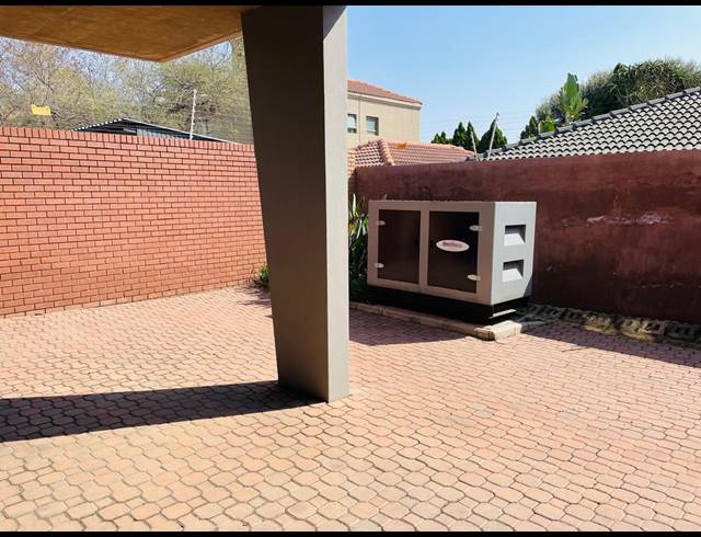 365M² OFFICE TO LET IN FOURWAYS