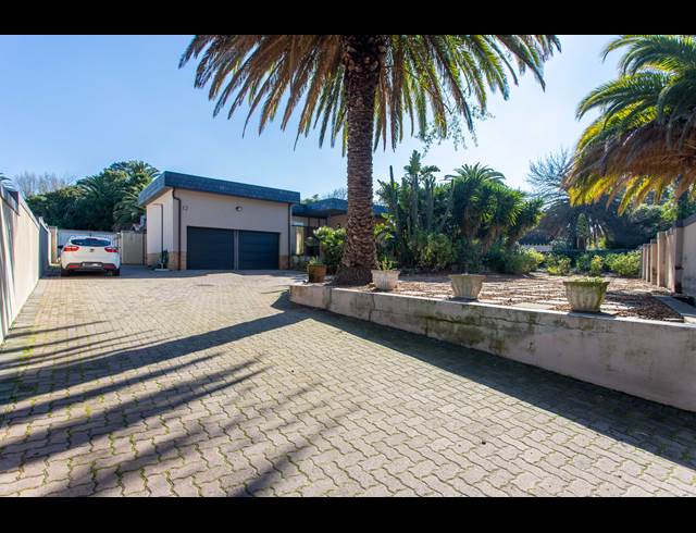 5 BEDROOM HOUSE RENTED IN HALALI