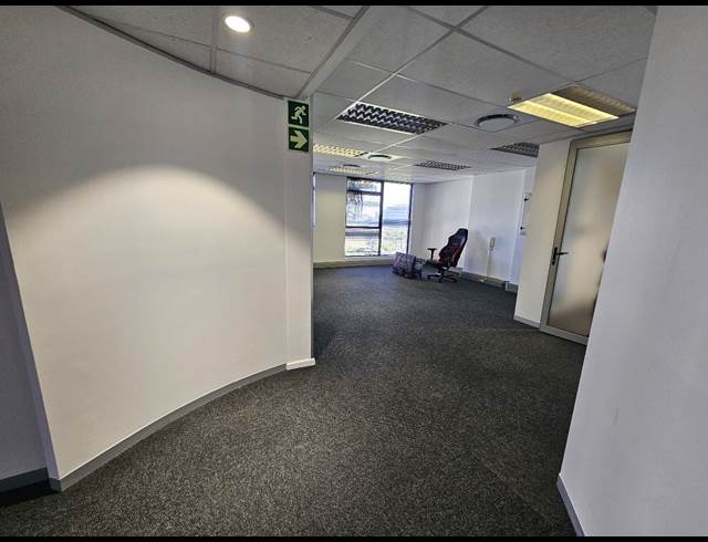 640M² OFFICE TO LET IN CENTURY CITY