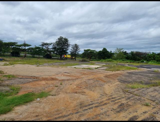 10,000M² VACANT LAND TO LET IN ROCKY DRIFT