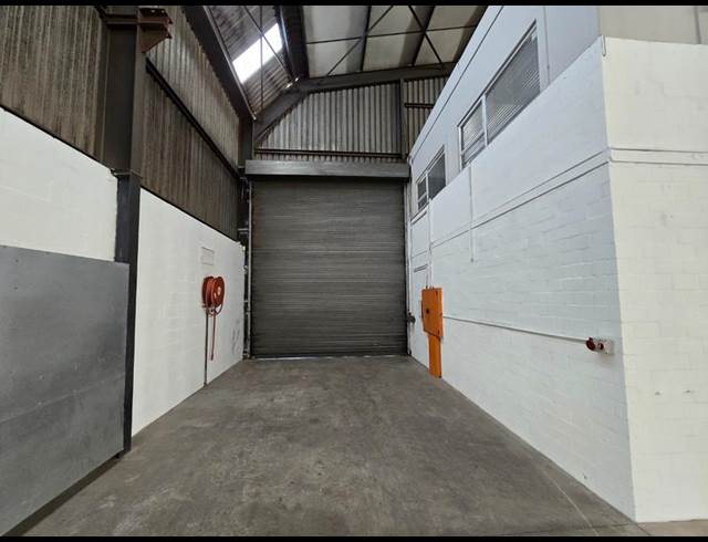 INDUSTRIAL PROPERTY TO RENT IN PAROW INDUSTRIAL