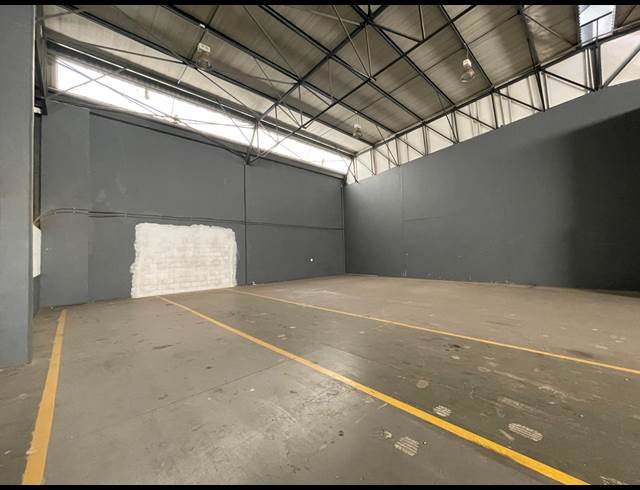 410M² WAREHOUSE TO LET IN RANDJESPARK