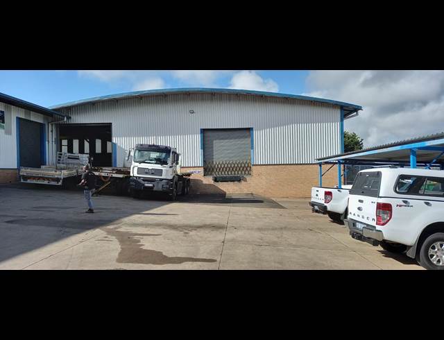 800M² WAREHOUSE TO LET IN WESTMEAD
