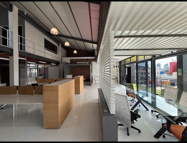 260M² OFFICE TO LET IN WOODSTOCK