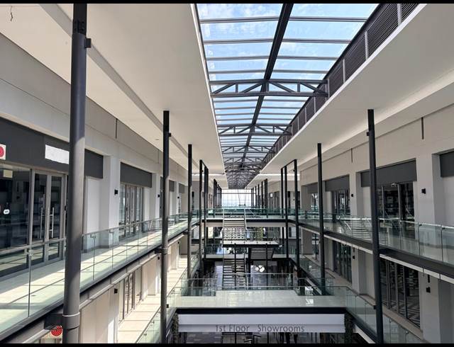 275M² RETAIL TO LET IN FOURWAYS