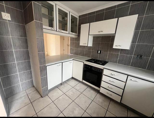 2 BEDROOM PROPERTY TO RENT IN GREENHILLS