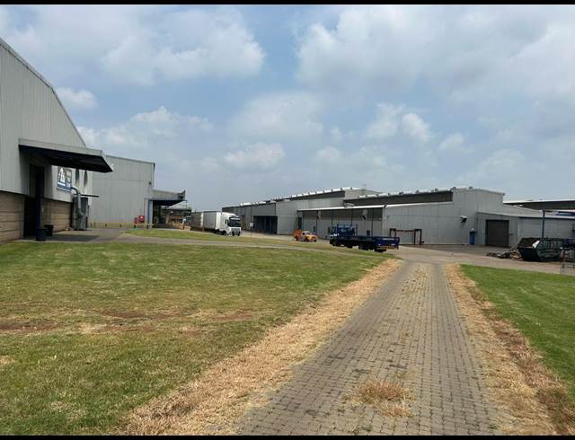 6,657M² WAREHOUSE TO LET IN ANDERBOLT