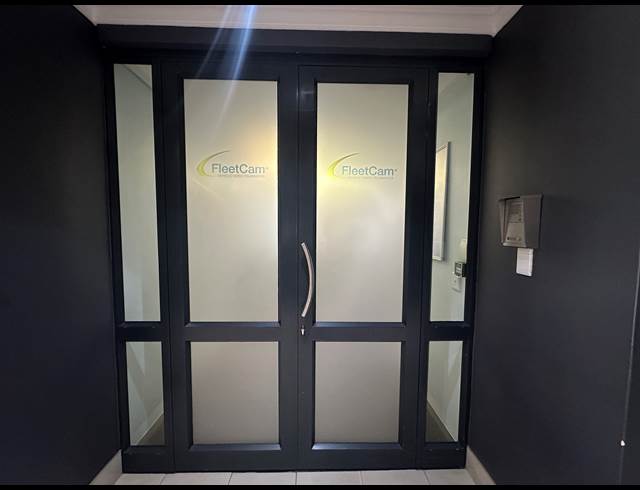 138M² BUSINESS TO LET IN CENTURY CITY
