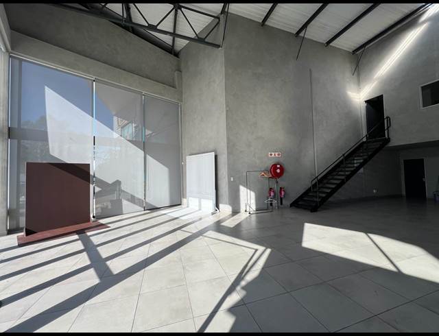 347M² WAREHOUSE TO LET IN OLIVEDALE