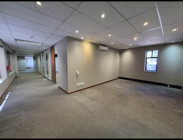 515M² OFFICE TO LET IN SANDTON CENTRAL