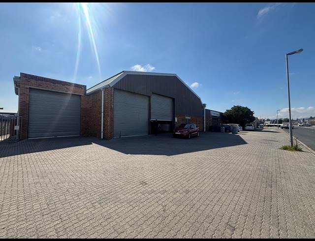 3,170M² WAREHOUSE TO LET IN BRACKENFELL INDUSTRIAL