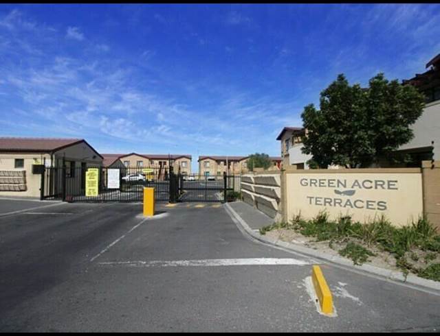 2 bed property to rent in STRAND