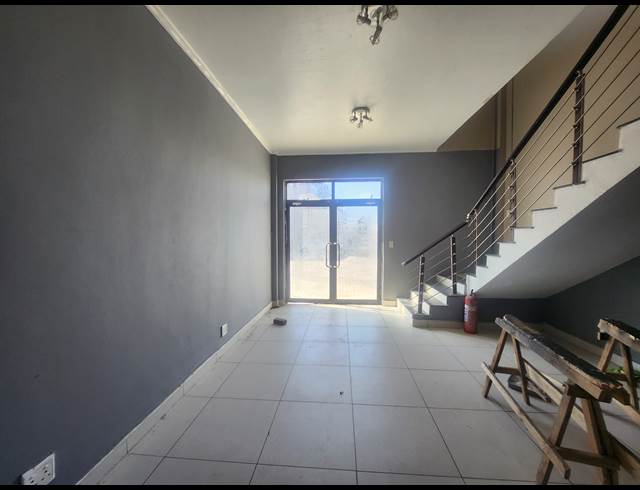 376M² WAREHOUSE TO LET IN ALLANDALE