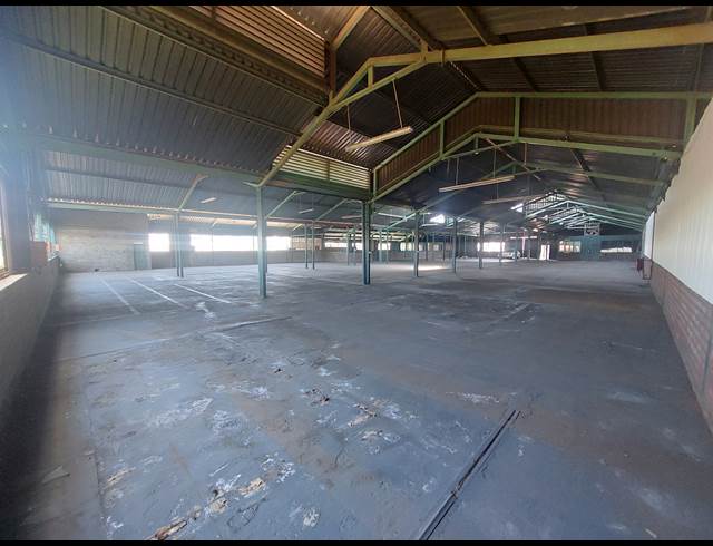 3,000M² FACTORY TO LET IN ANDERBOLT