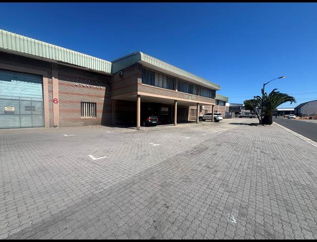 2,443M² WAREHOUSE TO LET IN EPPING INDUSTRIAL
