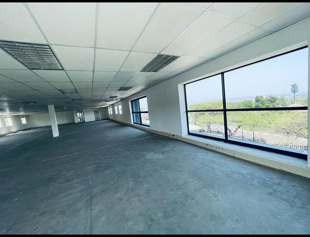 586M² OFFICE TO LET IN VORNA VALLEY