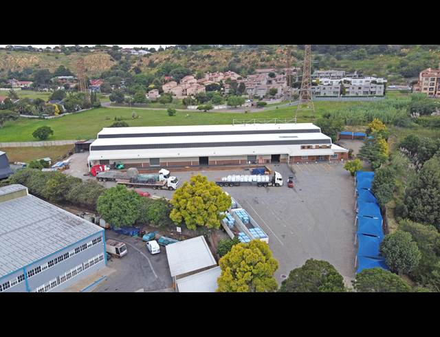 3,020M² WAREHOUSE TO LET IN SUNNYRIDGE