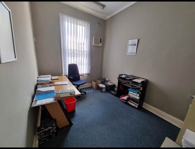 180M² OFFICE TO LET IN DURBAN CENTRAL