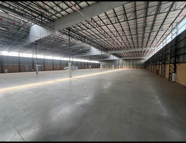 13,926M² WAREHOUSE TO LET IN GOSFORTH PARK