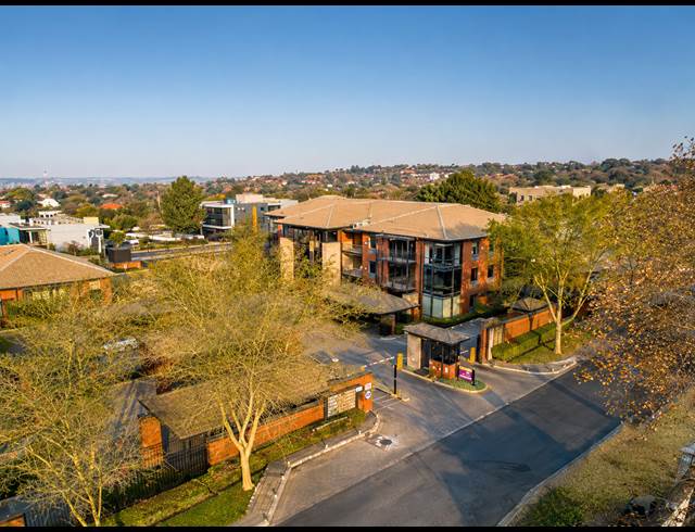 299M² OFFICE TO LET IN BRYANSTON