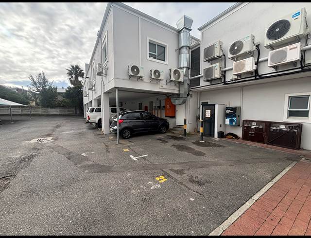 93M² RETAIL TO LET IN AUDAS ESTATE