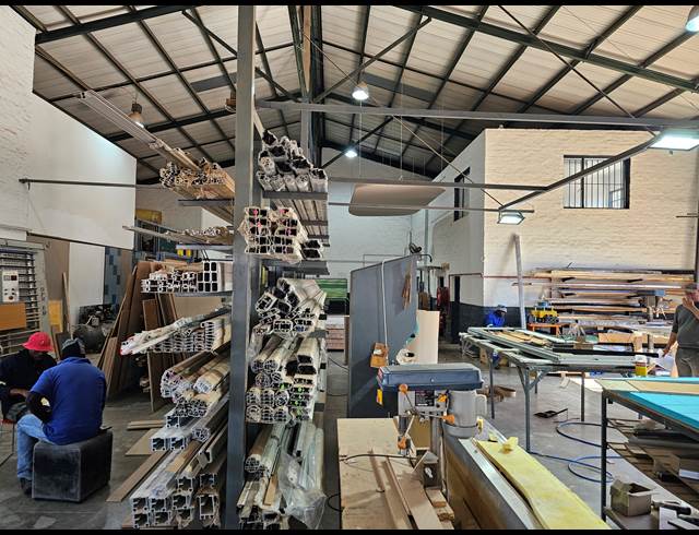 451M² MINI FACTORY TO LET IN KYA SANDS