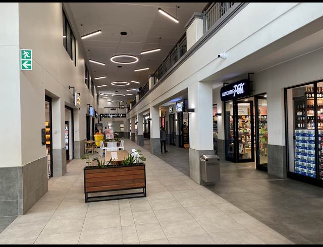 87M² RETAIL TO LET IN WESTLAKE