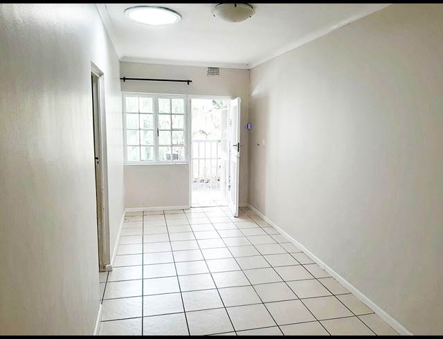 2 bed property to rent in SCHOTSCHE KLOOF