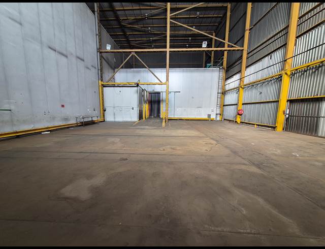 8,000M² WAREHOUSE TO LET IN HERIOTDALE