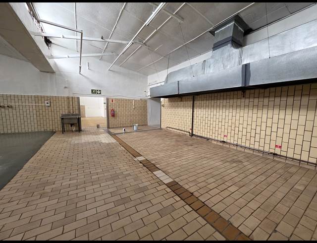 990M² WAREHOUSE TO LET IN BOOYSENS RESERVE