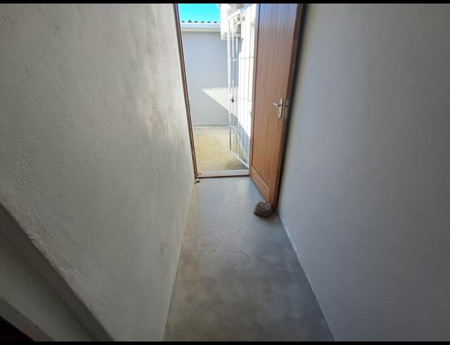 2 bed property to rent in ROUX PARK