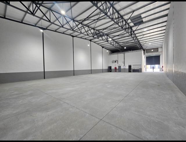 565M² WAREHOUSE TO LET IN STIKLAND INDUSTRIAL