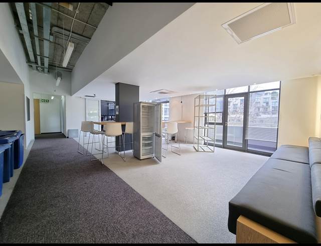 911M² OFFICE TO LET IN TYGERFALLS