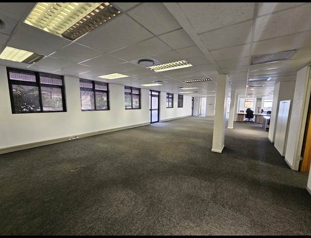 640M² OFFICE TO LET IN CENTURY CITY