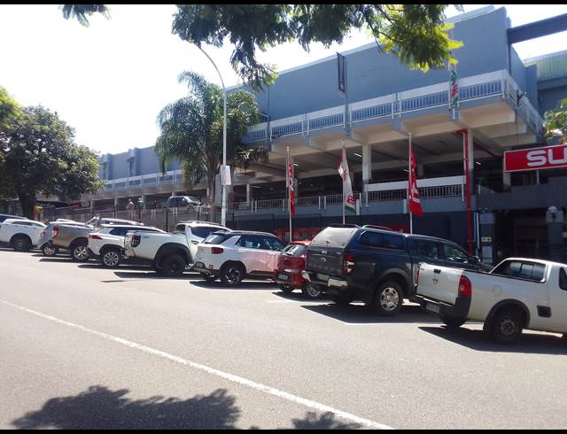 208M² BUSINESS CENTRE TO LET IN GLENWOOD