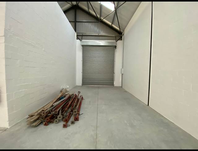 332M² WAREHOUSE TO LET IN FIRGROVE