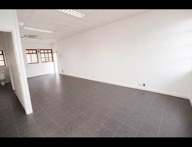 214M² BUSINESS CENTRE TO LET IN NELSPRUIT CENTRAL