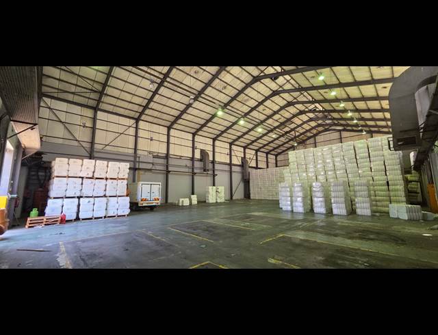 1,143M² WAREHOUSE TO LET IN PAARL CENTRAL