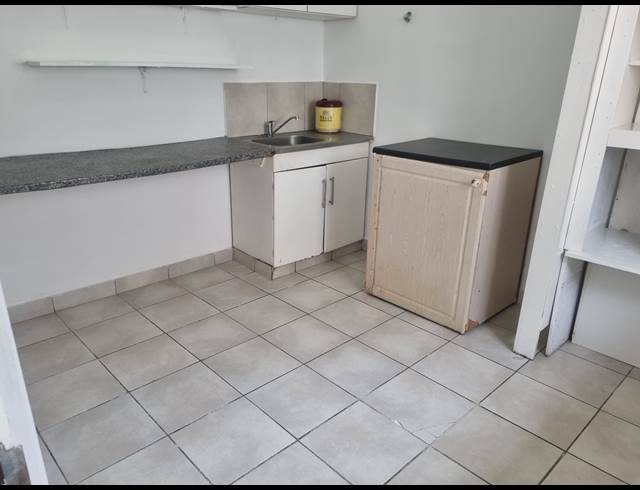 1 BEDROOM APARTMENT TO LET IN UMGENI PARK