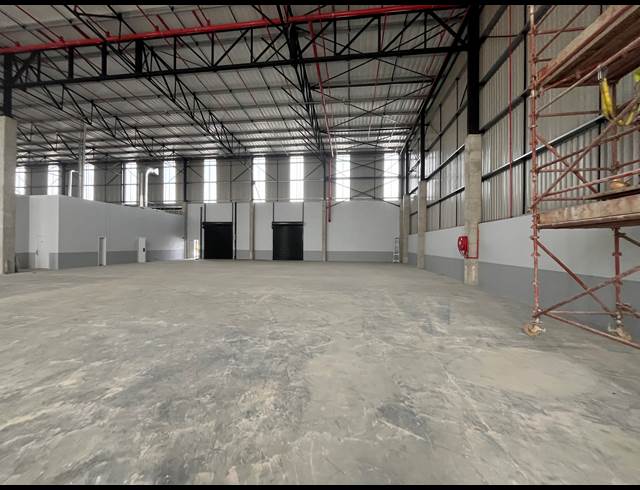 1,000M² WAREHOUSE TO LET IN GOSFORTH PARK
