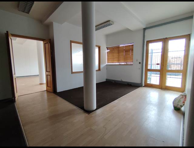 90M² WAREHOUSE TO LET IN TULISA PARK