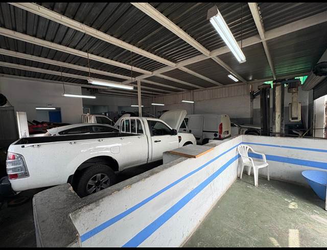 360M² WAREHOUSE TO LET IN GERMISTON CENTRAL