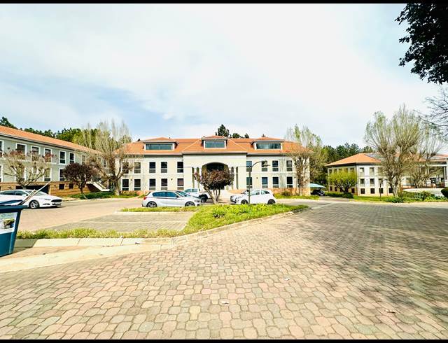325.90M² OFFICE TO LET IN WOODMEAD