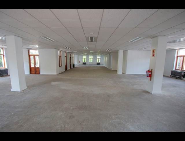 1,263M² OFFICE TO LET IN SANDTON CENTRAL