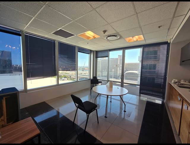 2,246M² OFFICE TO LET IN CAPE TOWN CITY CENTRE