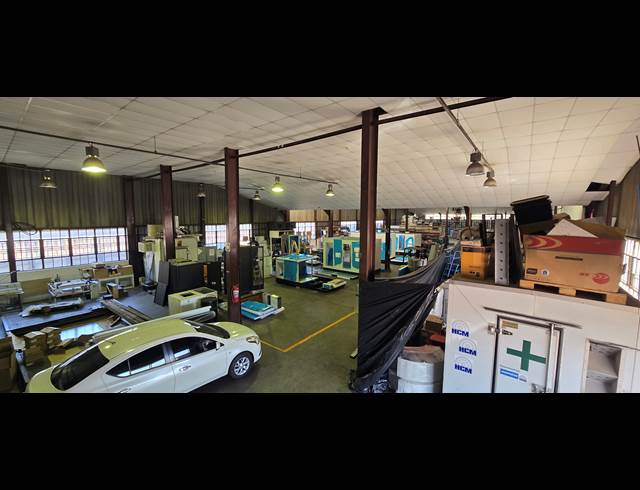1,313M² WAREHOUSE TO LET IN ROBERTVILLE