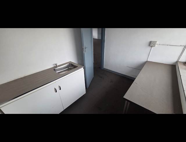 220M² OFFICE TO LET IN NELSPRUIT INDUSTRIAL